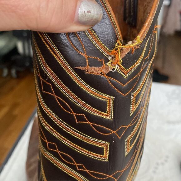 Vintage Cowboy custom cognac boots with 5 stitch accent. Size W 9.5 - Picture 15 of 16